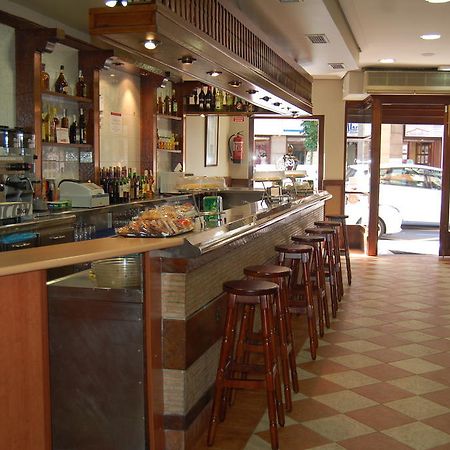 Bar Pension Restaurante Bidasoa Irun Exteriér fotografie